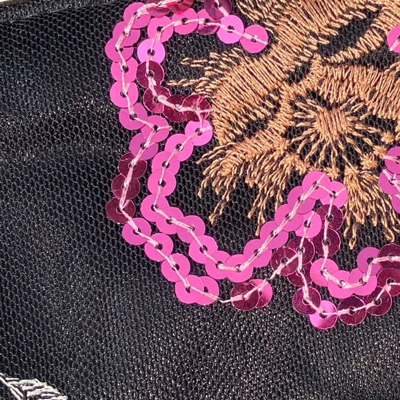 Black pink sequin floral embroidered clutch with crossbody strap whimsigoth - Picture 6 of 6